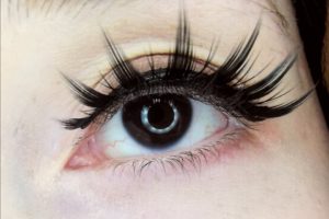 Read more about the article Kontaktlinsen für dunkle Augen – Teil 1