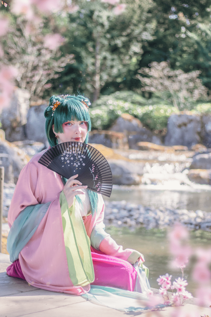 Maomao Cosplay im Botanischen Garten Augsburg