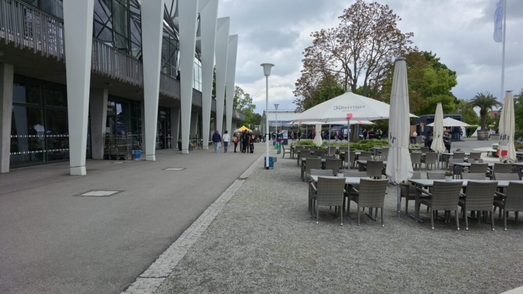 Künstlerhalle mit Restaurant im EG